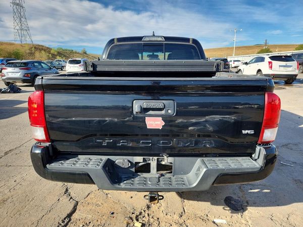 2017 TOYOTA TACOMA