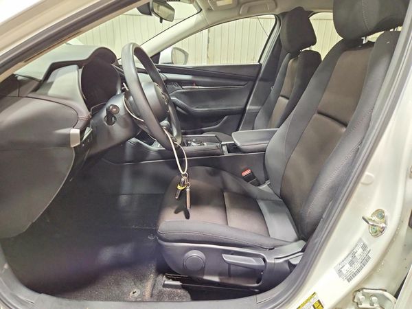 2024 MAZDA 3 Mazda3