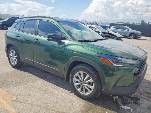 2025 TOYOTA COROLLA CROSS