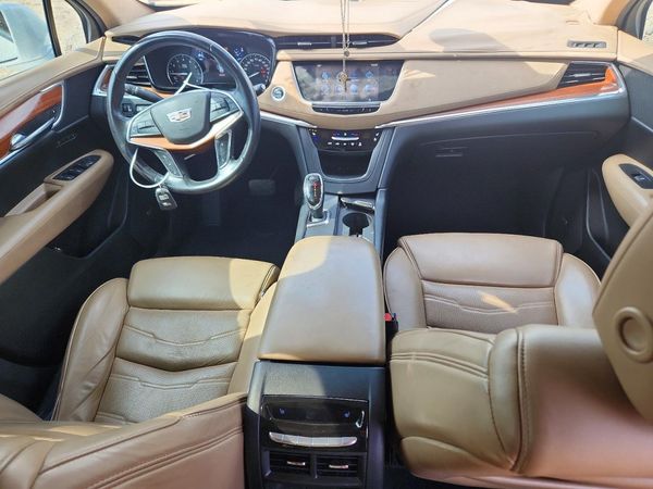 2017 CADILLAC XT5 Platinum