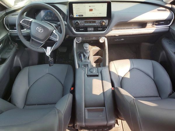 2026 TOYOTA GRAND HIGHLANDER