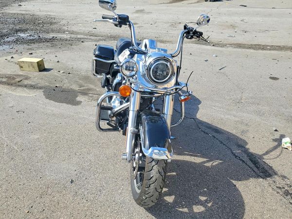 2015 HARLEY-DAVIDSON FLHR