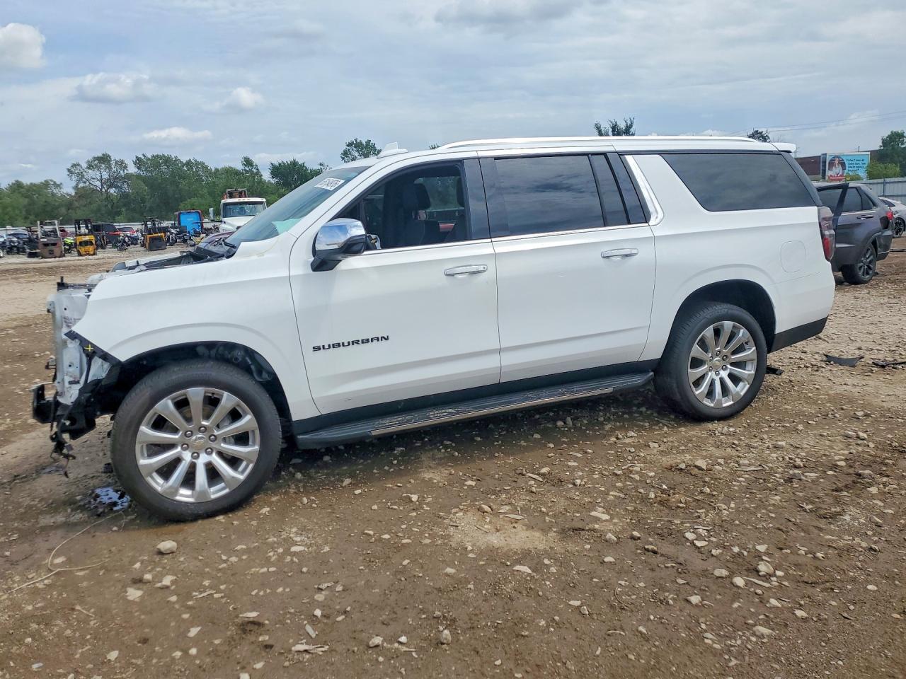 2023 CHEVROLET SUBURBAN Premier