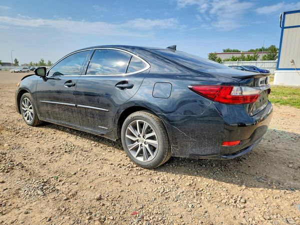 2016 LEXUS ES 300h
