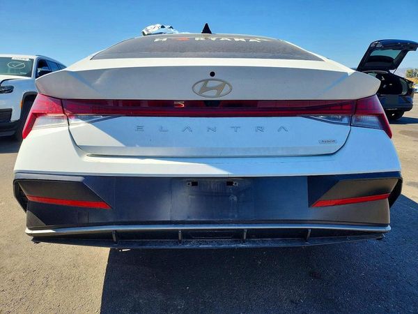 2025 HYUNDAI ELANTRA