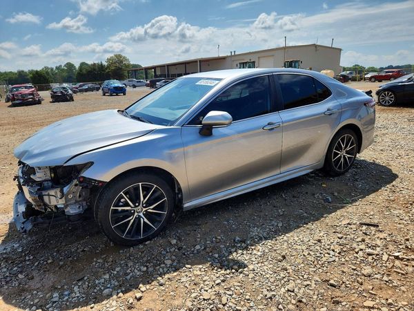 2023 TOYOTA CAMRY