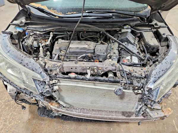 2015 HONDA CRV LX — Engine bay