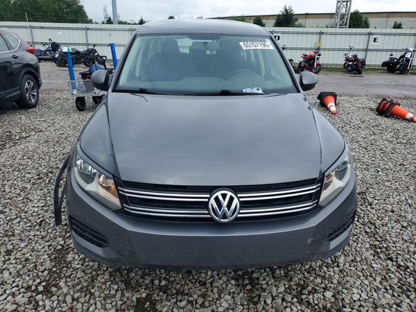 2017 VOLKSWAGEN TIGUAN S, Limited