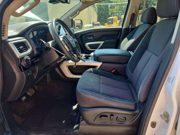2021 NISSAN TITAN Crew Cab