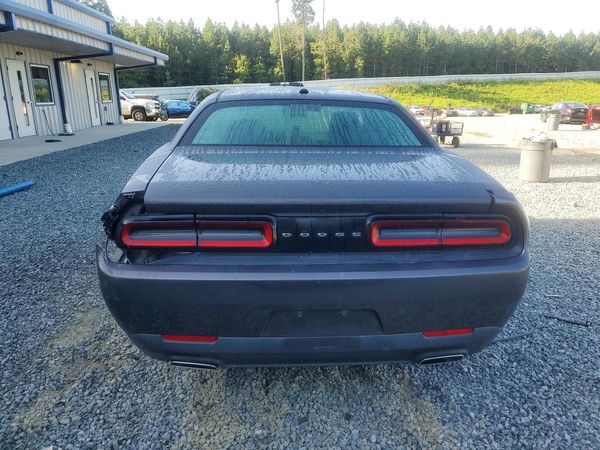 2016 DODGE CHALLENGER SXT