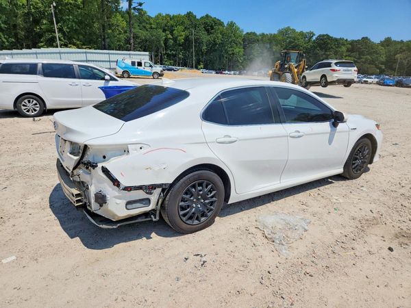 2020 TOYOTA CAMRY