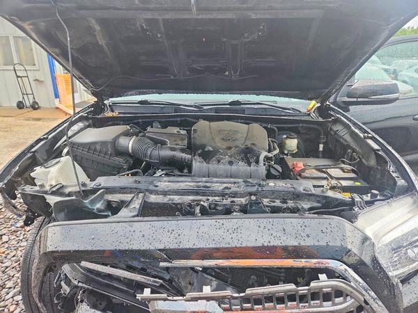 2017 TOYOTA TACOMA