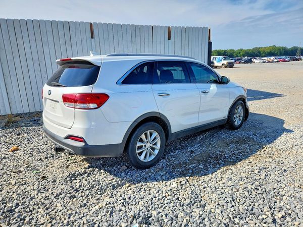 2017 KIA SORENTO L, LX