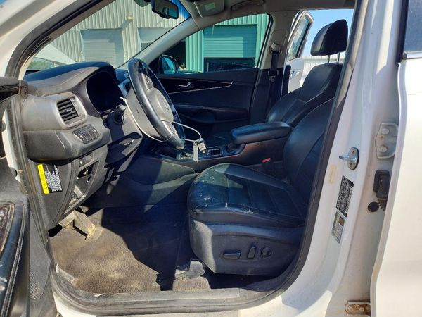 2017 KIA SORENTO L, LX