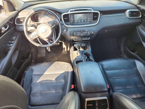 2017 KIA SORENTO L, LX