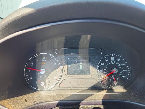 2017 KIA SORENTO L, LX
