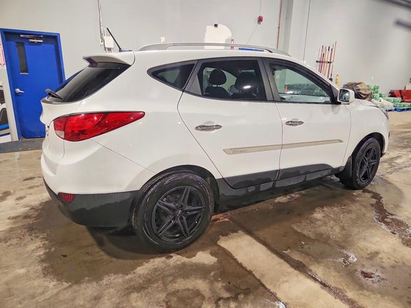 2015 HYUNDAI TUCSON