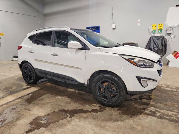 2015 HYUNDAI TUCSON