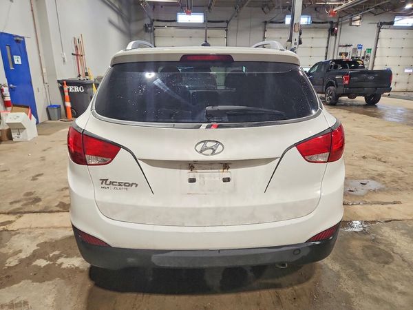 2015 HYUNDAI TUCSON