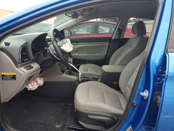 2017 HYUNDAI ELANTRA