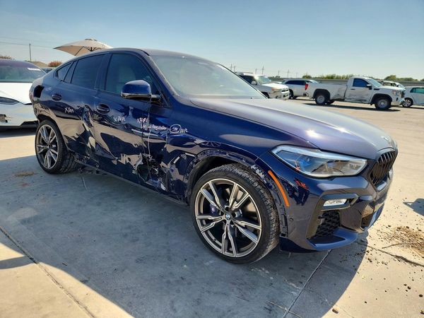 2021 BMW X6 M50i