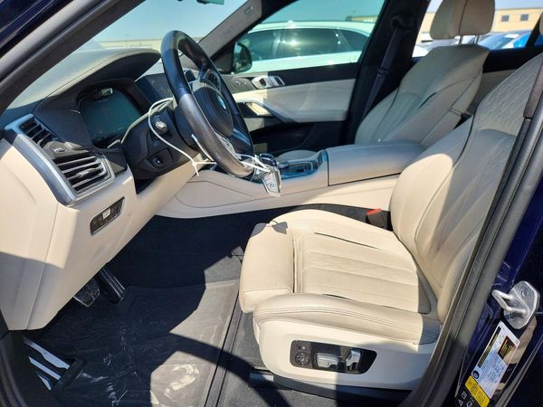 2021 BMW X6 M50i
