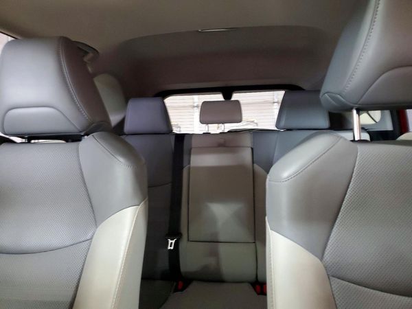 2020 TOYOTA RAV4 Limited