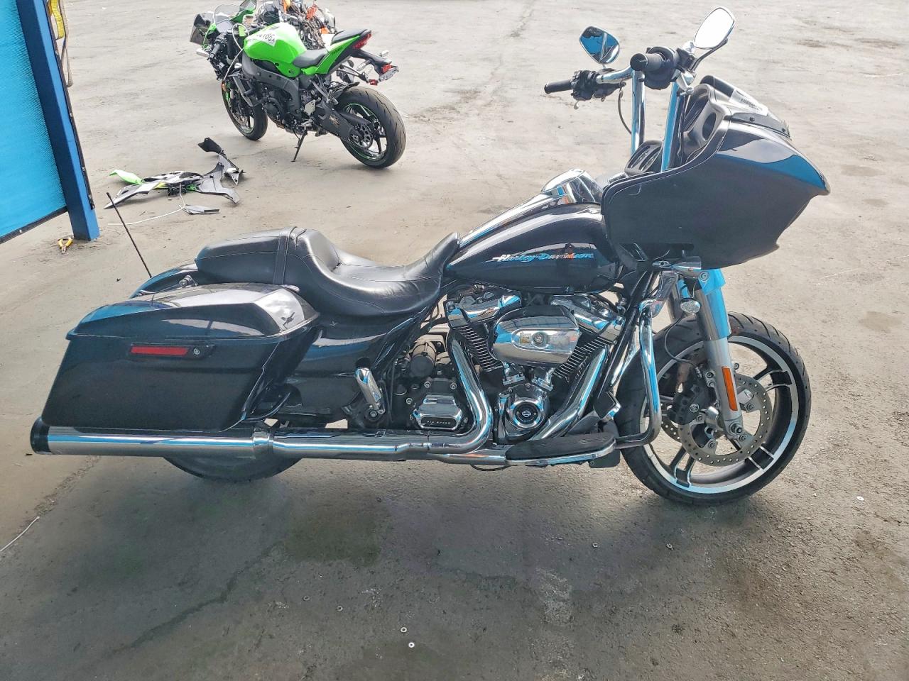 2019 HARLEY-DAVIDSON FL