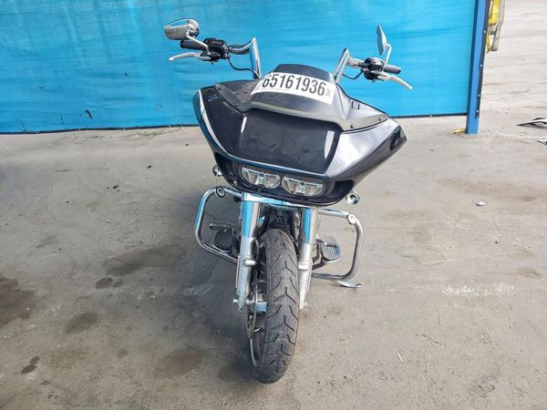 2019 HARLEY-DAVIDSON FL