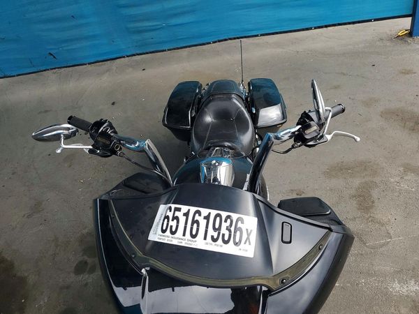 2019 HARLEY-DAVIDSON FL