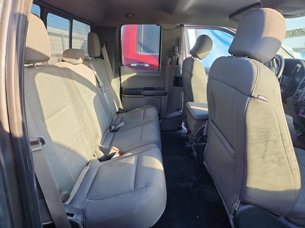 2017 FORD F150