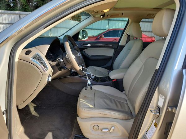 2017 AUDI Q5 quattro Premium