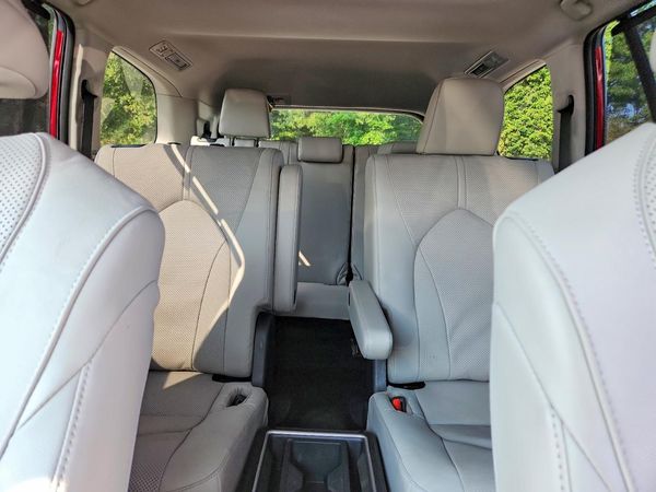 2026 TOYOTA GRAND HIGHLANDER