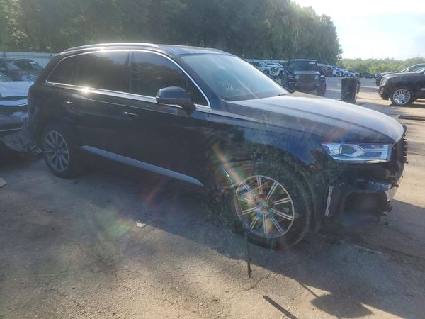 2017 AUDI Q7 quattro Premium