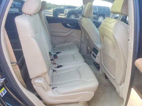 2017 AUDI Q7 quattro Premium
