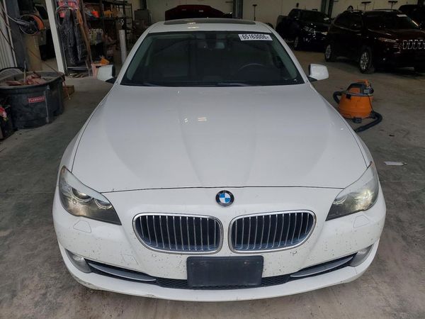 2013 BMW 528