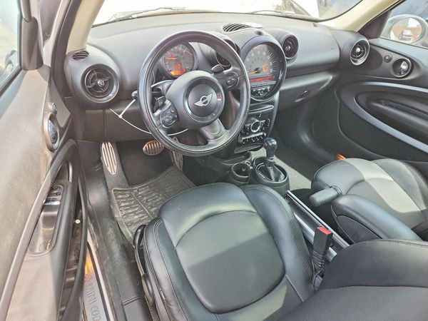 2015 MINI COOPER