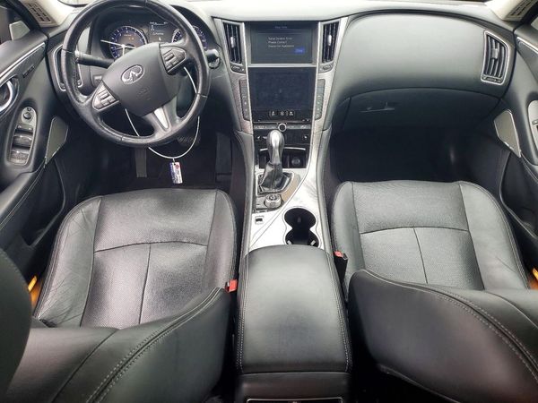 2017 INFINITI Q50