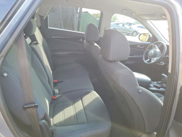 2020 KIA SORENTO L, LX, S