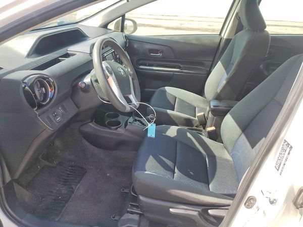2015 TOYOTA PRIUS — DENT