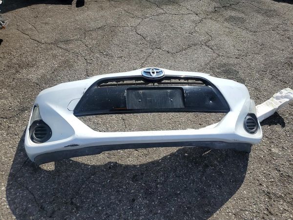 2015 TOYOTA PRIUS — LOOS