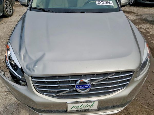 2015 VOLVO XC60