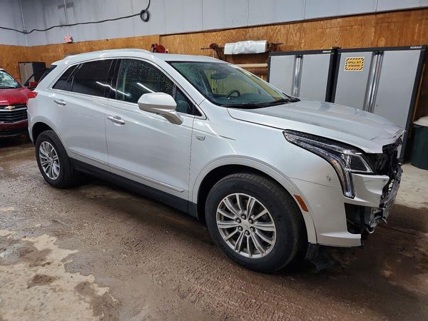 2017 CADILLAC XT5 Luxury