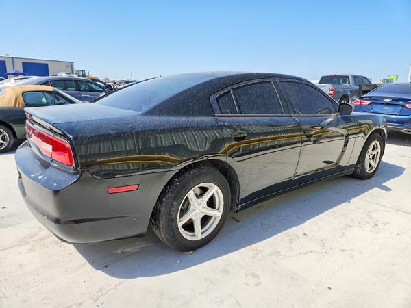 2013 DODGE CHARGER SE RWD