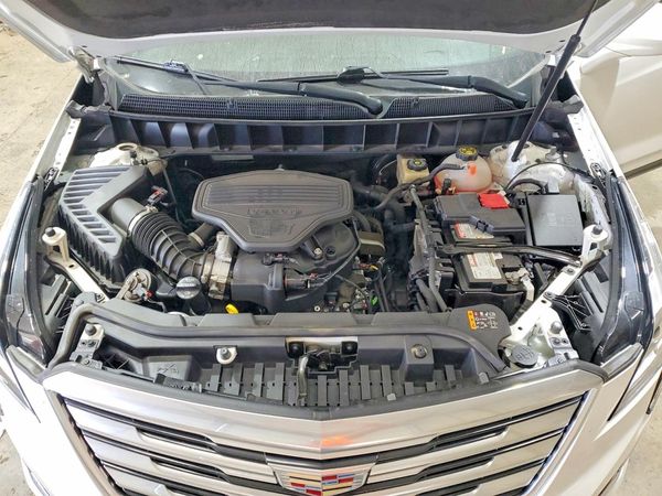 2024 CADILLAC XT5 Luxury