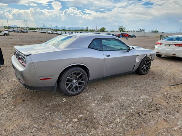 2016 DODGE CHALLENGER SXT Plus