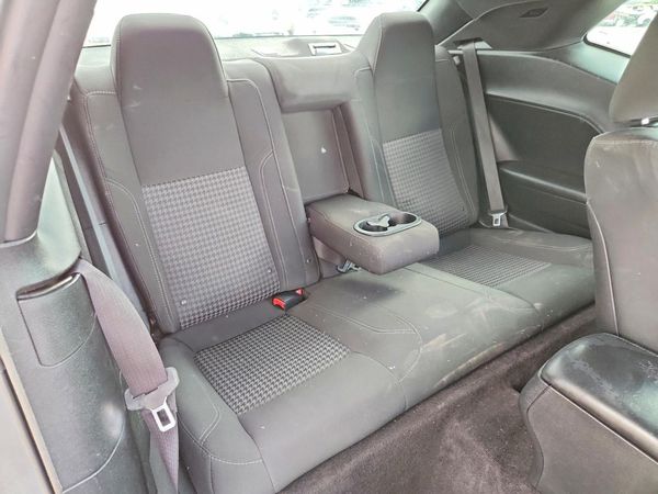 2016 DODGE CHALLENGER SXT Plus