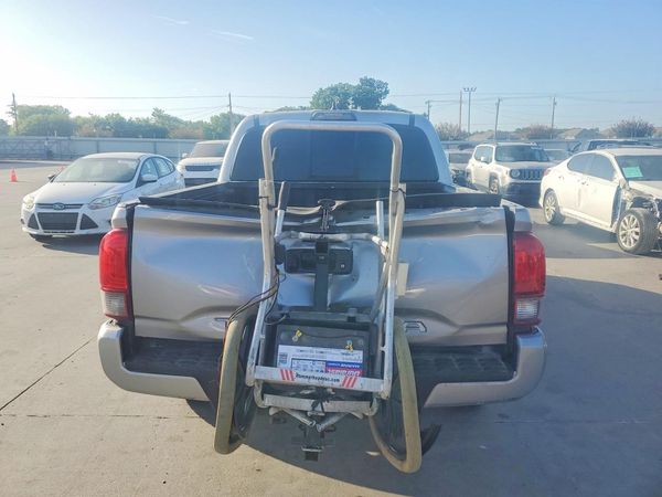 2019 TOYOTA TACOMA SR5