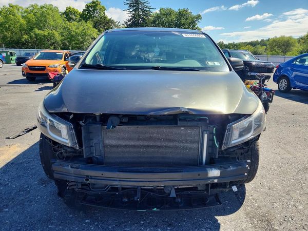 2016 KIA SEDONA LX - Middle-low