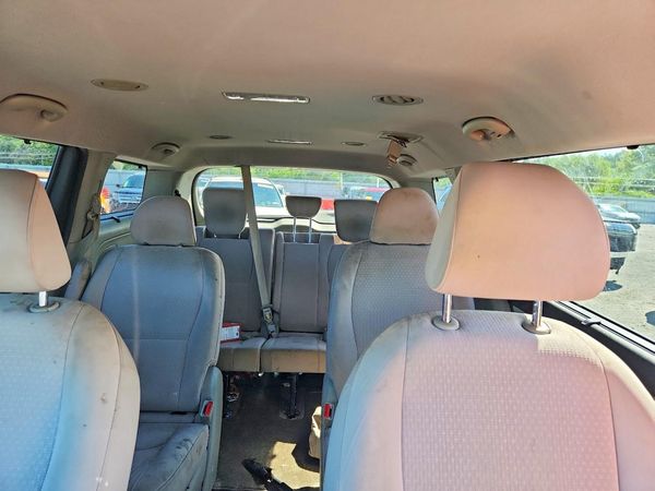 2016 KIA SEDONA LX - Middle-low